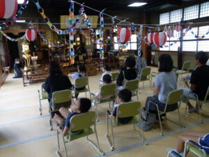 お参りの様子