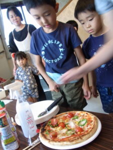 自分だけのピザ作り